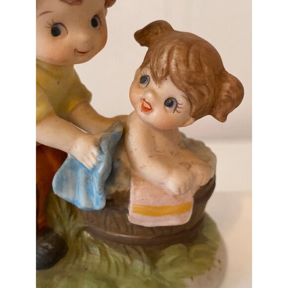 Figurine Boy Cap Bathing Little Girl Barrel Tub Statue Decor Vintage - Picture 4 of 10